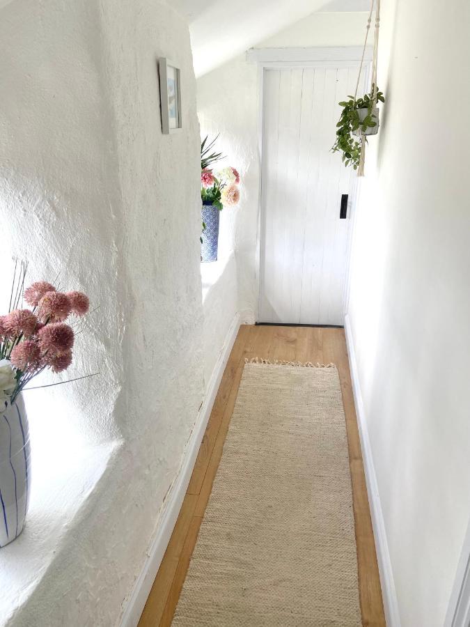 Idyllic Cornish Cottage, Superking Bed, Private Garden Dogs Welcome Truro Exterior photo