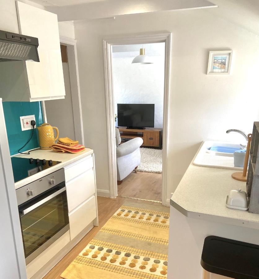 Idyllic Cornish Cottage, Superking Bed, Private Garden Dogs Welcome Truro Exterior photo